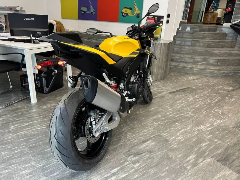 Aprilia Tuono V4 (2025 - 26) (7)