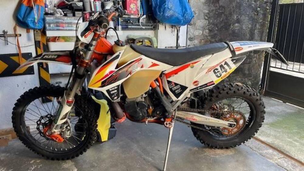KTM 300 EXC E Six Days (2015) (5)