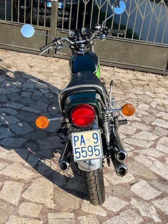 Kawasaki mach II  400 triple (3)