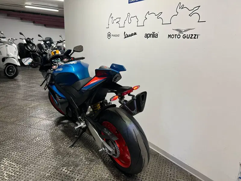 Aprilia RSV4 1100 (2025 - 26) (4)