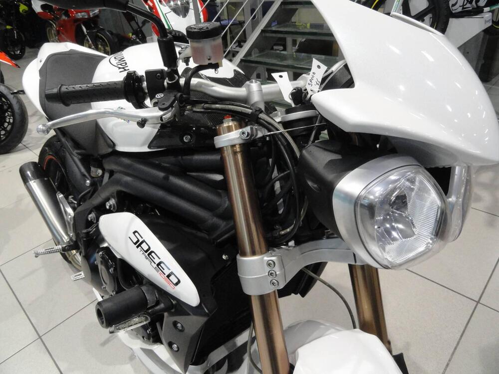 Triumph Speed Triple 1050 (2011 - 13) (3)