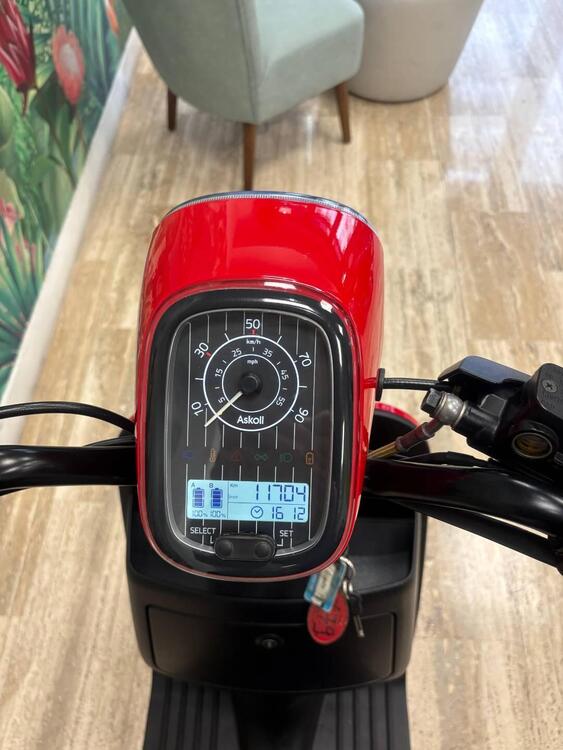 Askoll eS Pro 70 (2019 - 22) (5)