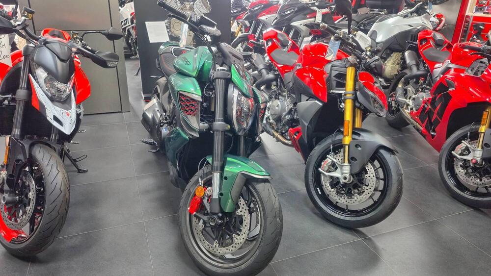 Ducati Diavel for Bentley (2024) (2)
