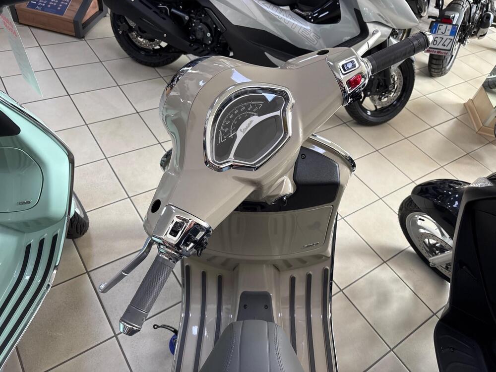 Vespa GTS 310 (2025) (4)