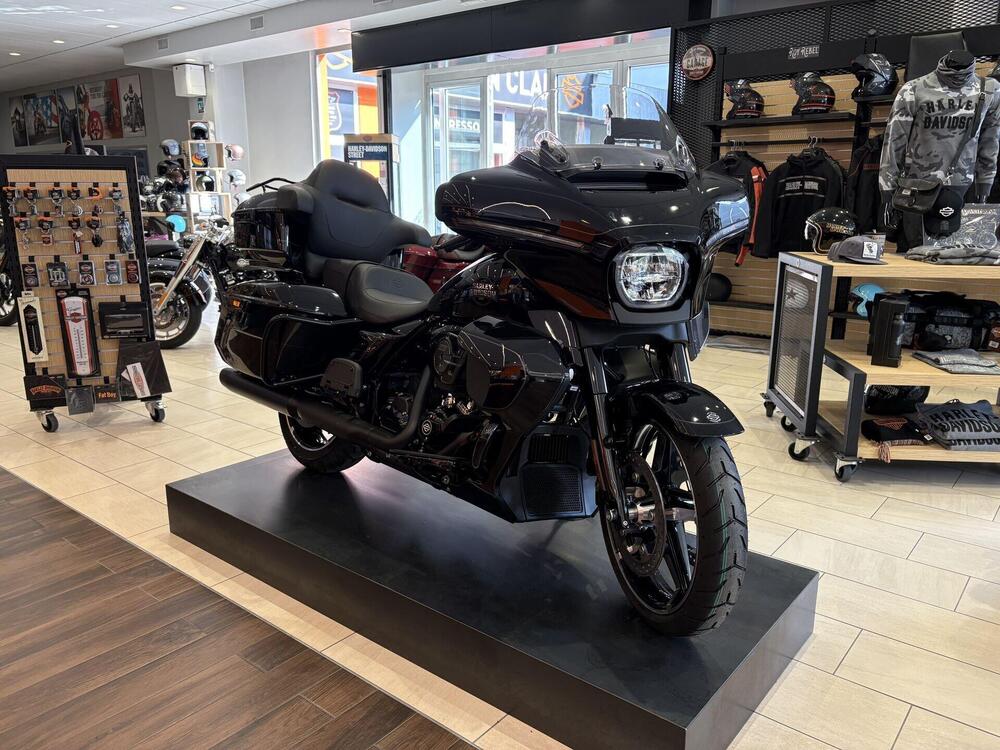 Harley-Davidson Street Glide Ultra (2025) (2)