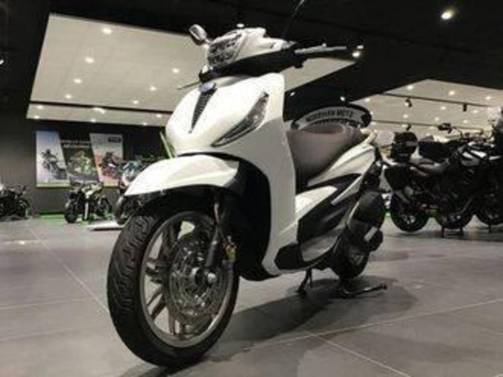 Piaggio Beverly 300 S ABS-ASR (2021 - 25)