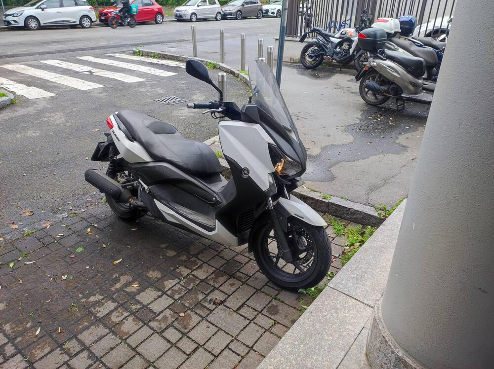 Yamaha X-Max 250 ABS (2014 - 16) (3)