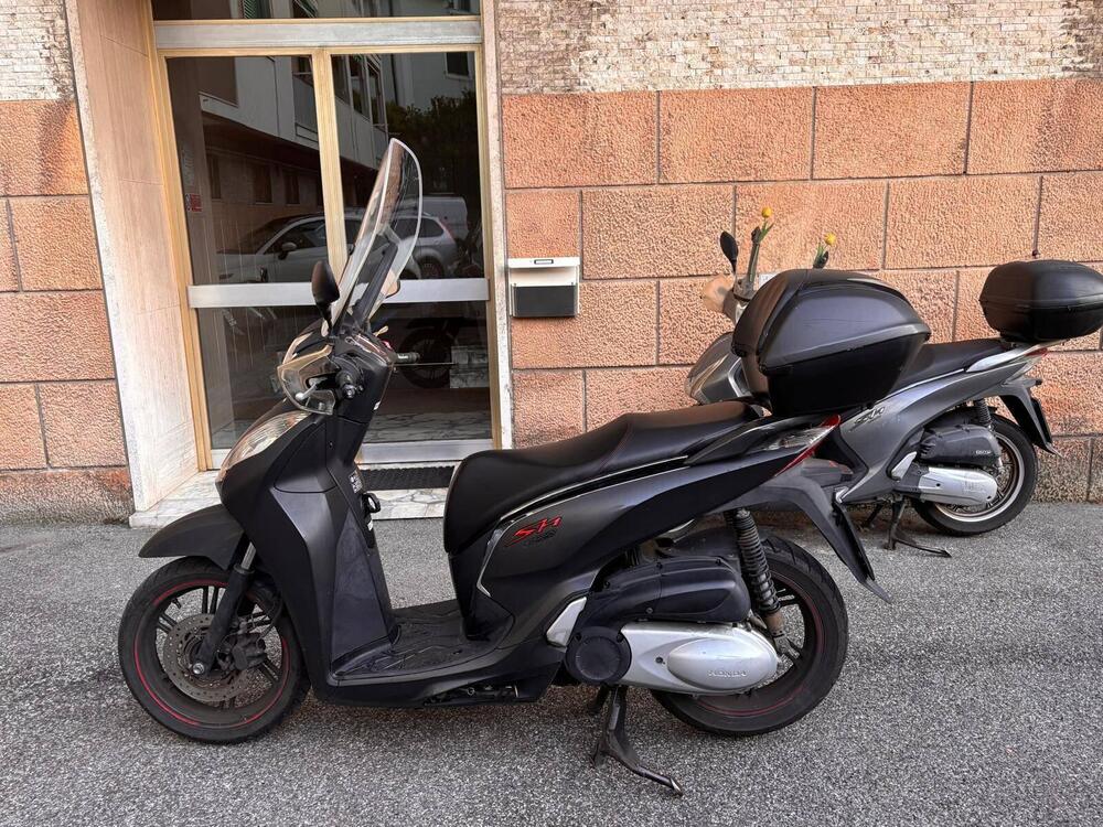 Honda SH 300 i Sport ABS (2018 - 20) (4)