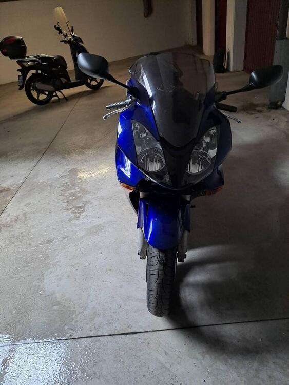 Honda VFR 800 (2002 - 05) (5)