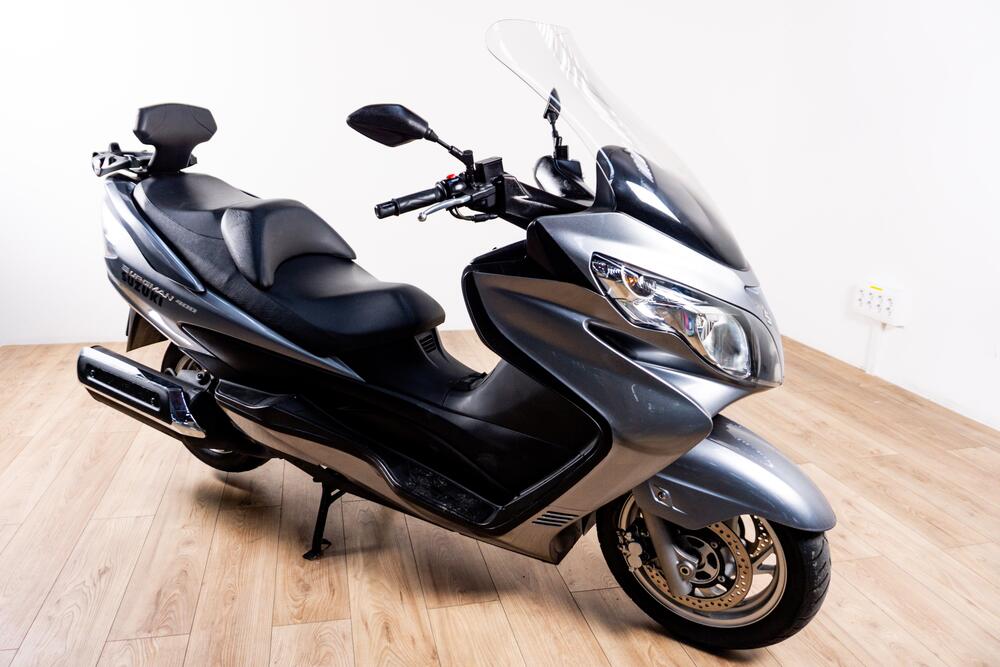 Suzuki Burgman 400 (2022 - 24) (2)