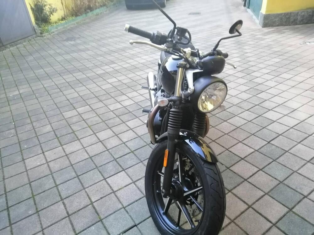 Triumph Street Twin 900 (2021 - 22)