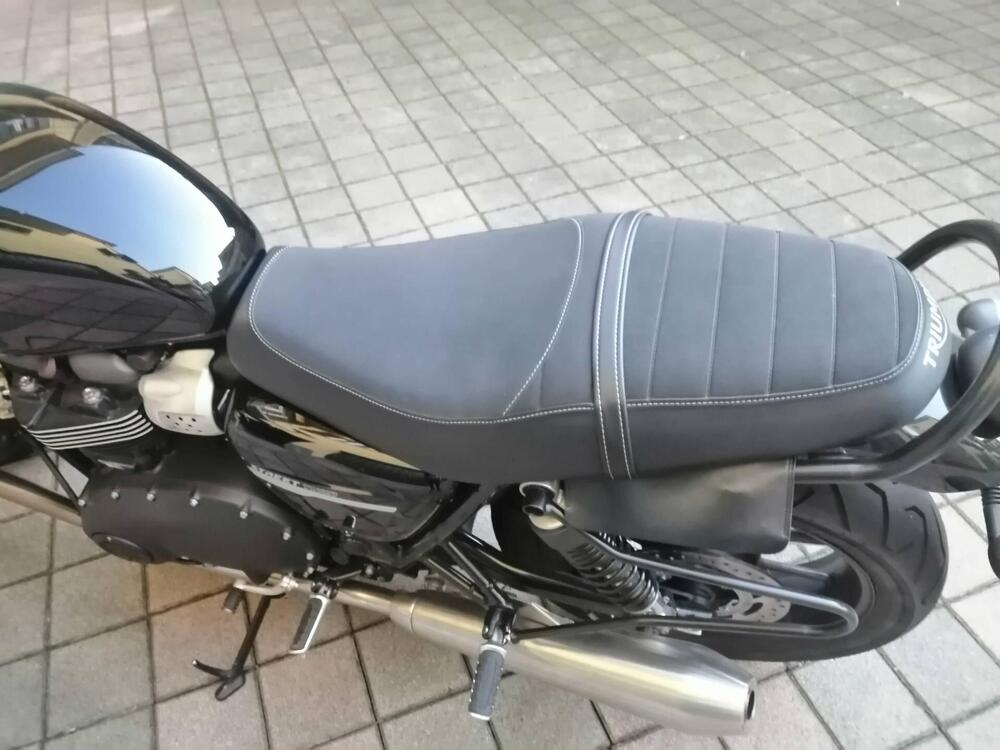Triumph Street Twin 900 (2021 - 22) (2)