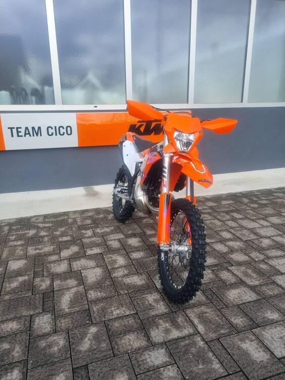 KTM 250 EXC TBI (2024) (2)