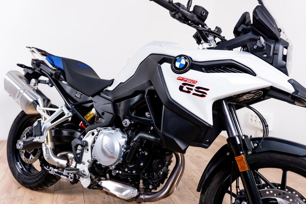 Bmw F 750 GS Edition 40 Years GS (2021) (5)
