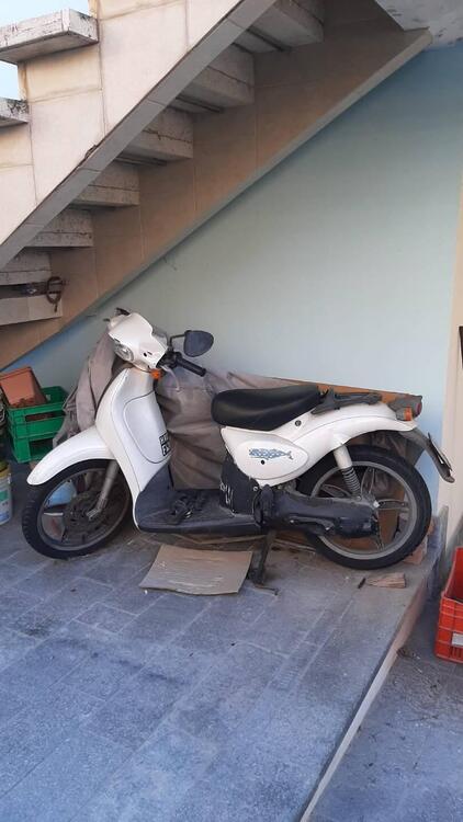 Aprilia Scarabeo 50 2t (2008 - 17) (3)