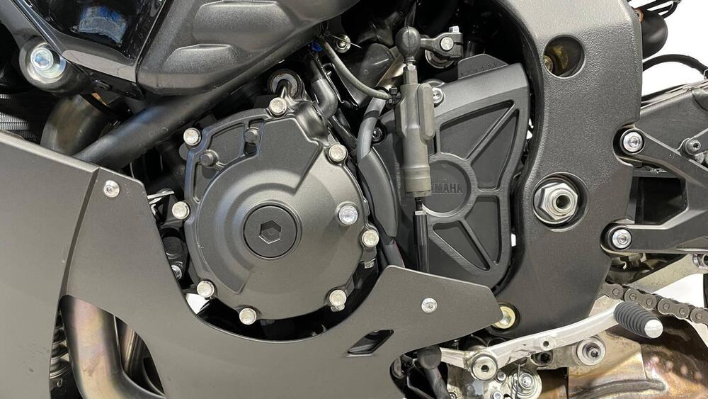 Yamaha YZF R1 (2020 - 25) (4)