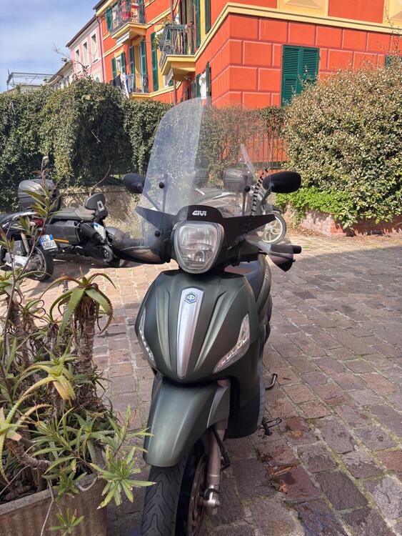 Piaggio Beverly 300 S i.e. ABS-ASR (2016 - 20) (2)