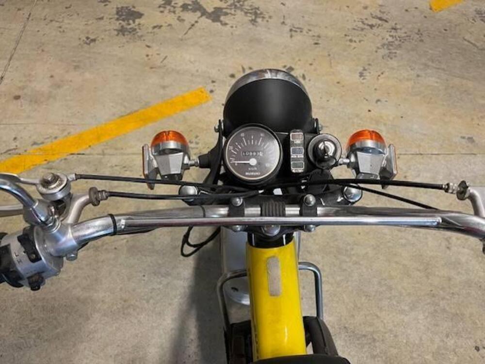 Suzuki RV 90 (3)