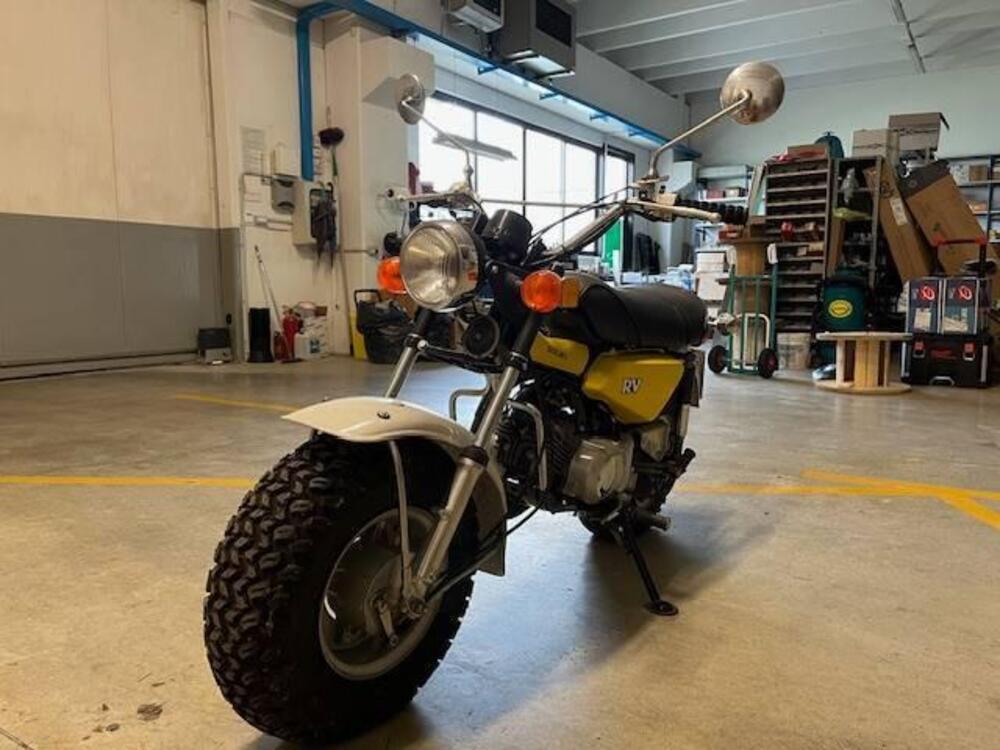 Suzuki RV 90 (5)