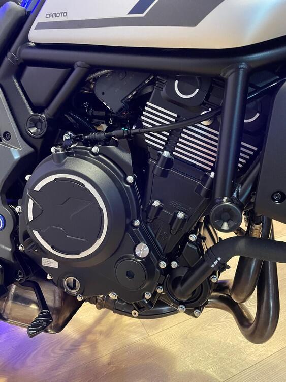 CFMOTO 700CL-X Heritage (2021 - 25) (3)