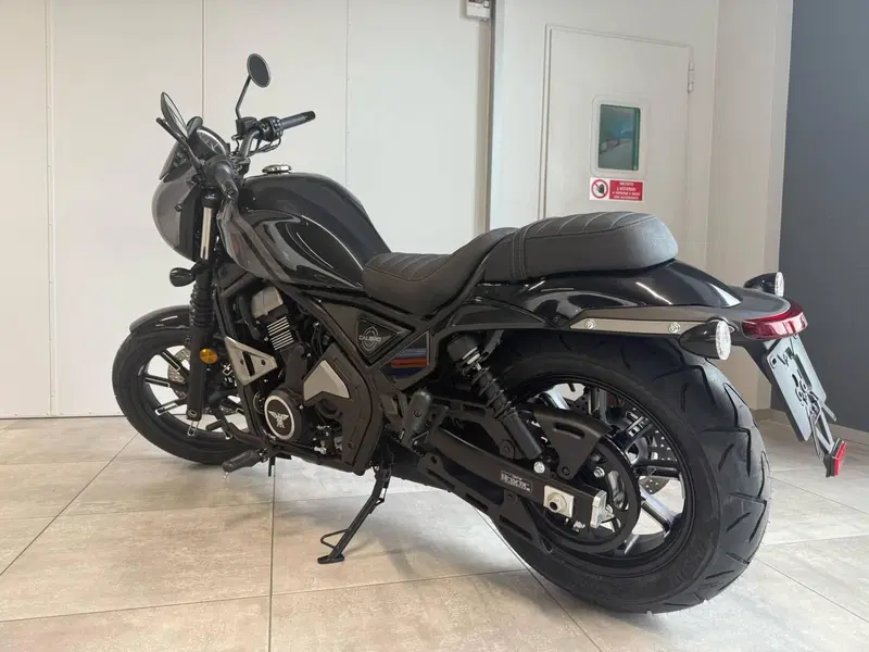 Moto Morini Calibro Custom (2024 - 26) (4)