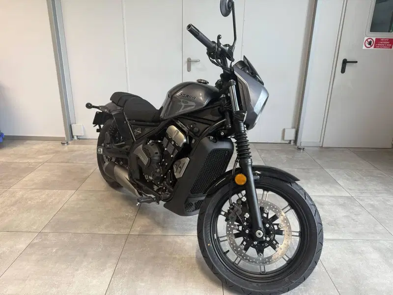 Moto Morini Calibro Custom (2024 - 26) (5)