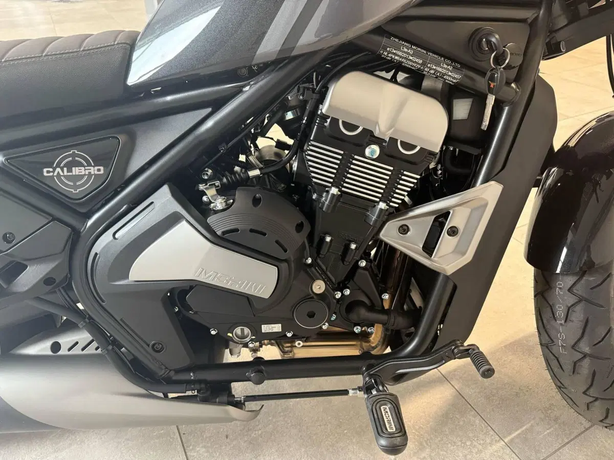 Moto Morini Calibro Custom (2024 - 26) (9)