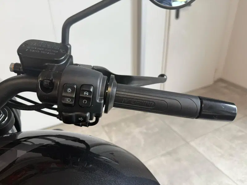 Moto Morini Calibro Custom (2024 - 26) (13)