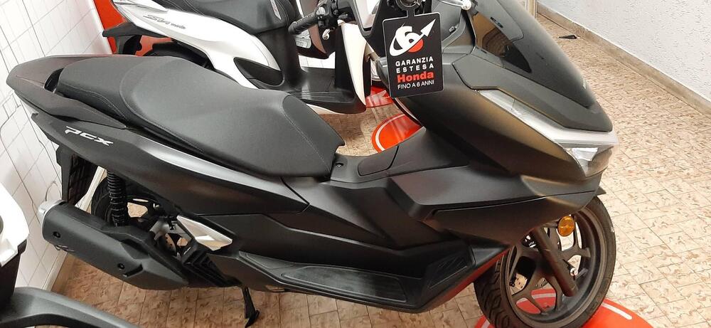 Honda PCX 125 (2025) (2)