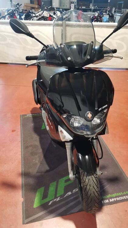 Gilera Runner 200 ST (3)