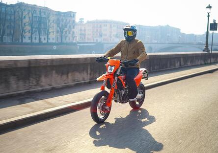 VM 450 SMR: questa motard è una vera bomba! | Il TEST di Moto.it