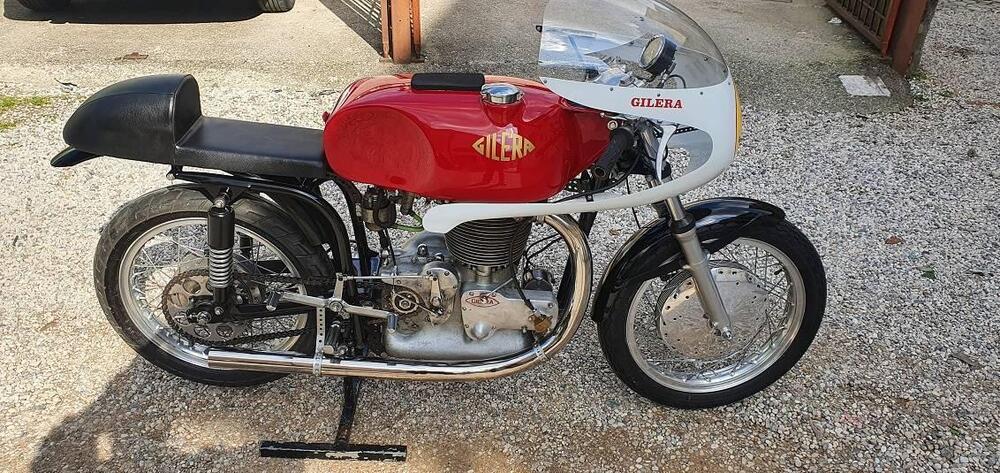 Gilera SATURNO PIUMA
