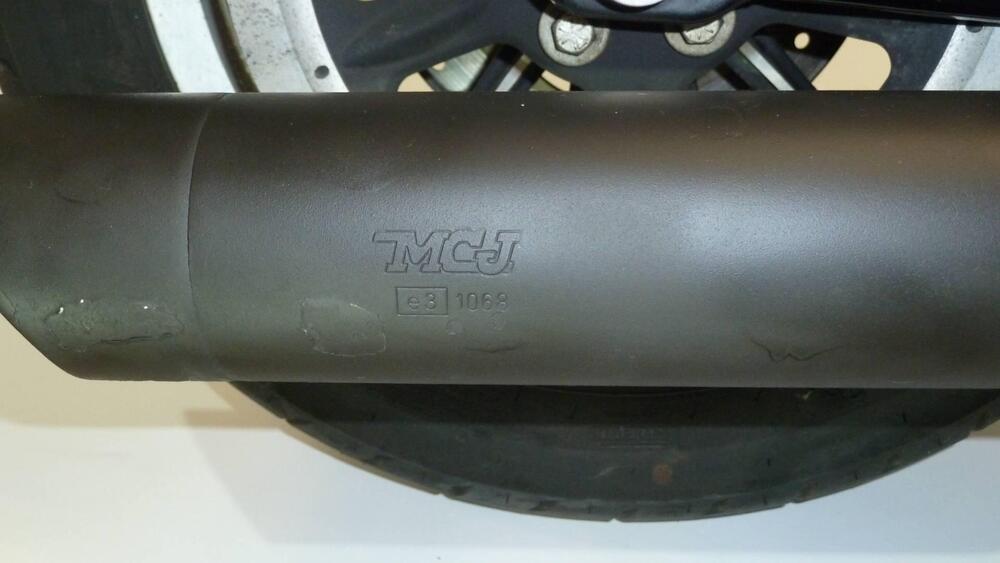 Harley-Davidson 883 R (2008 - 16) - XL 883R (3)
