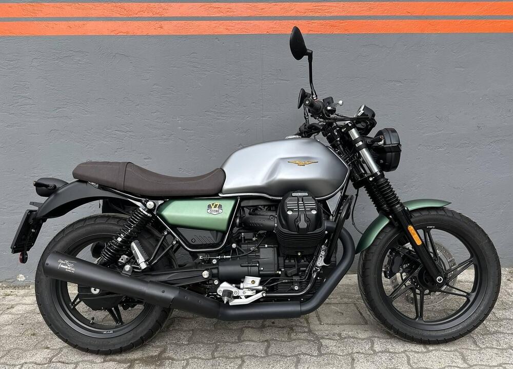 Moto Guzzi V7 Stone Centenario (2021 - 22) (3)