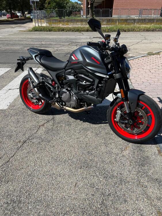 Ducati Monster 937 (2021 - 25) (5)