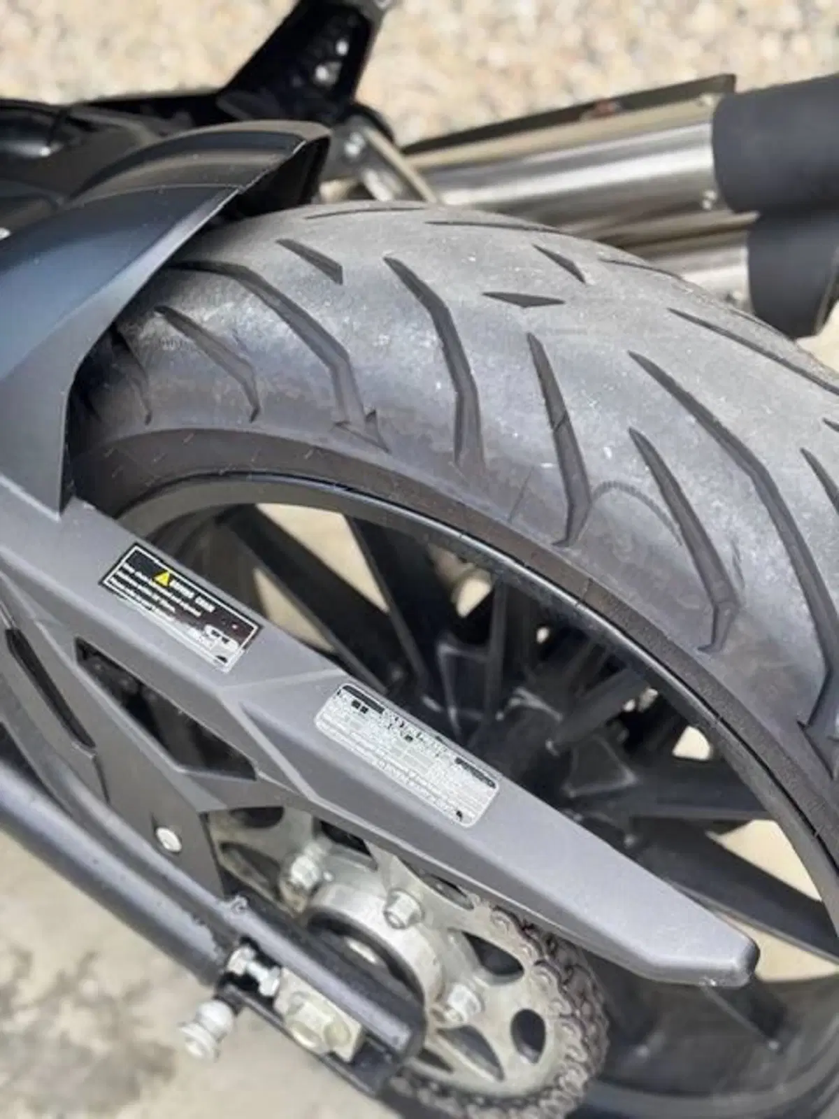 Benelli 502 C (2021 - 25) (7)