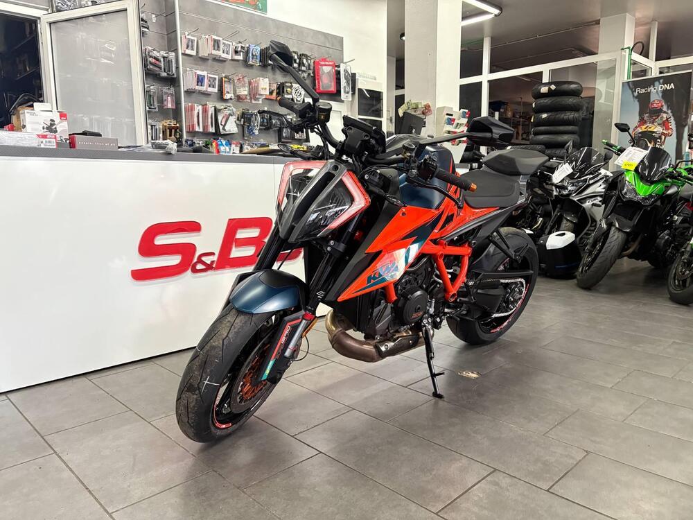 KTM 1290 Super Duke R (2020) (2)
