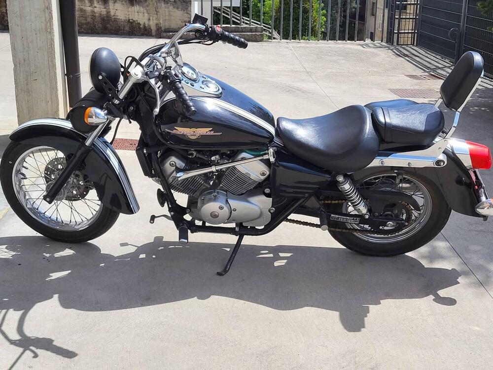 Honda Shadow 125