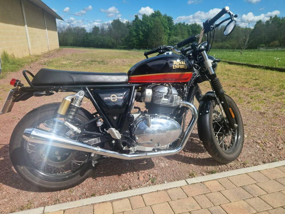 Royal Enfield Interceptor 650 (2021 - 25) (2)