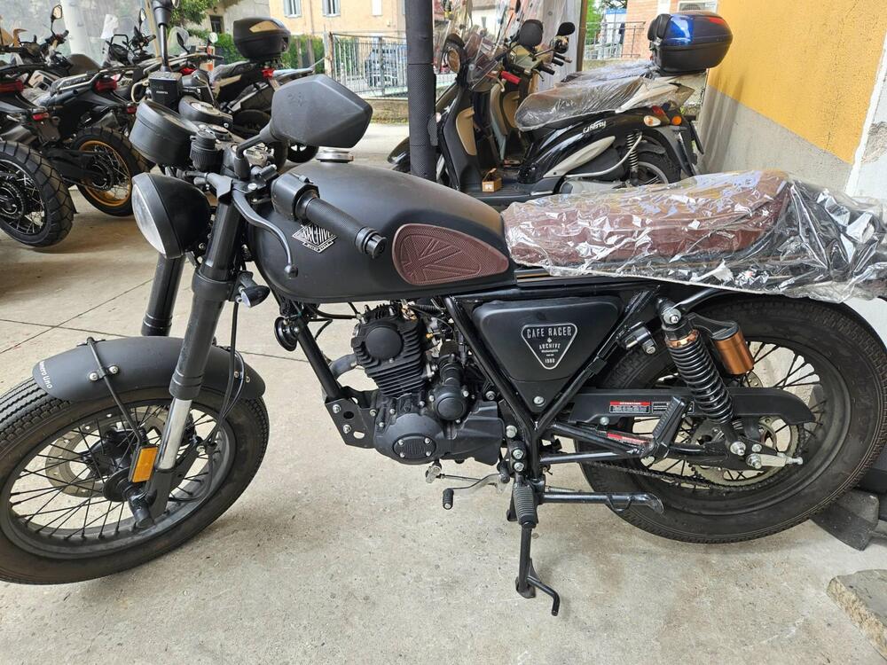 Archive Motorcycle AM 80 50 Cafe Racer (2022 - 24) (2)