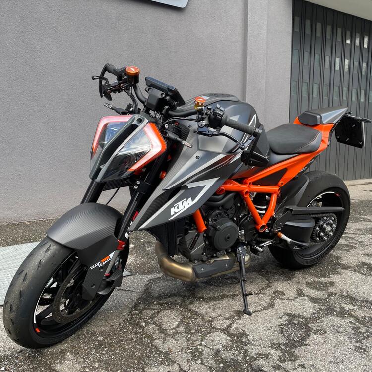 KTM 1290 Super Duke RR (2023) (5)