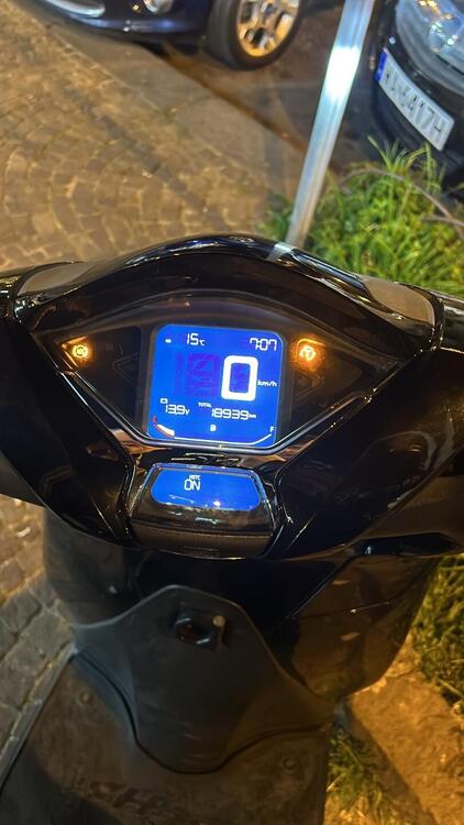 Honda SH 350 (2021 - 24) (3)