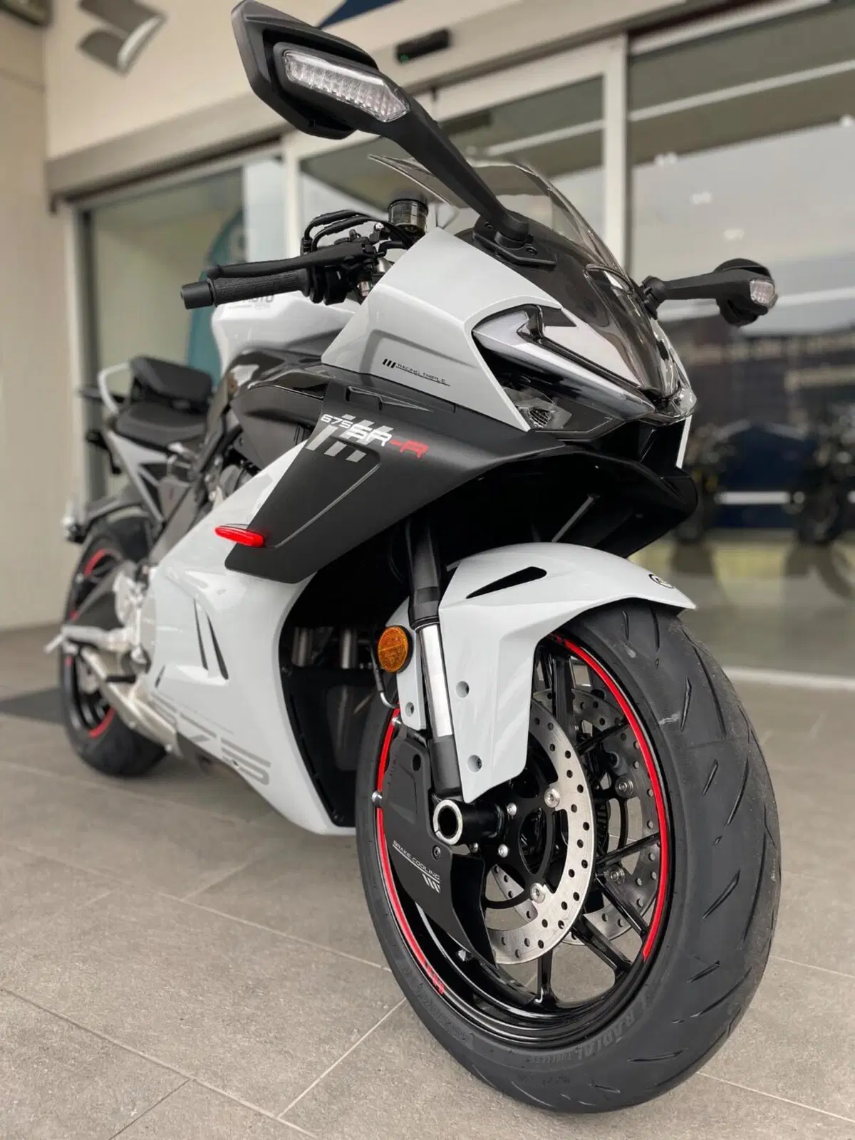 CFMOTO 675SR-R (2025 - 26) (14)