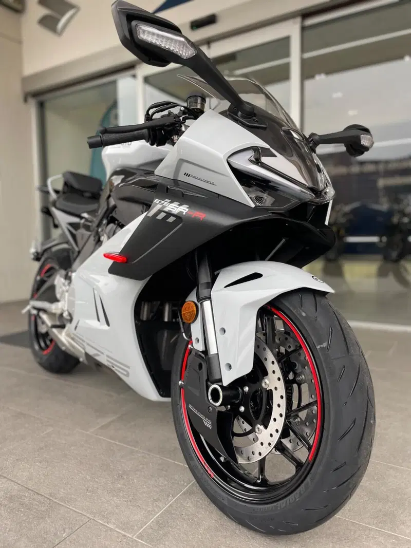 CFMOTO 675SR-R (2025 - 26) (14)