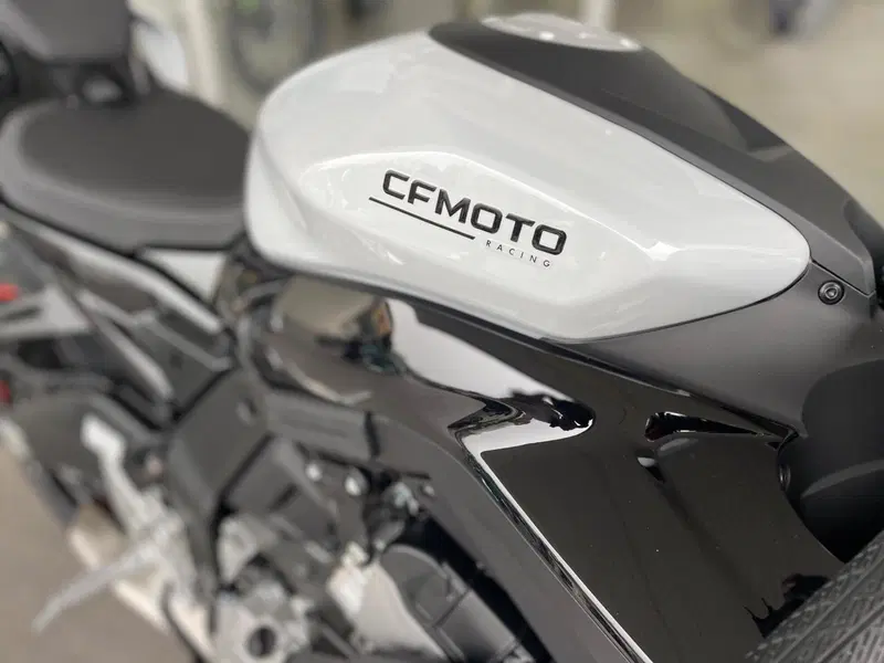 CFMOTO 675SR-R (2025 - 26) (17)