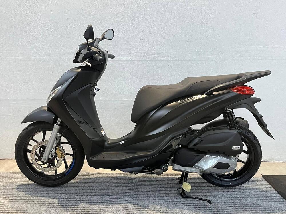 Piaggio Medley 200 S (2025) (2)