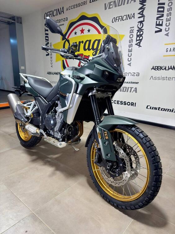 Kove 800X Pro (2024 - 26) (2)