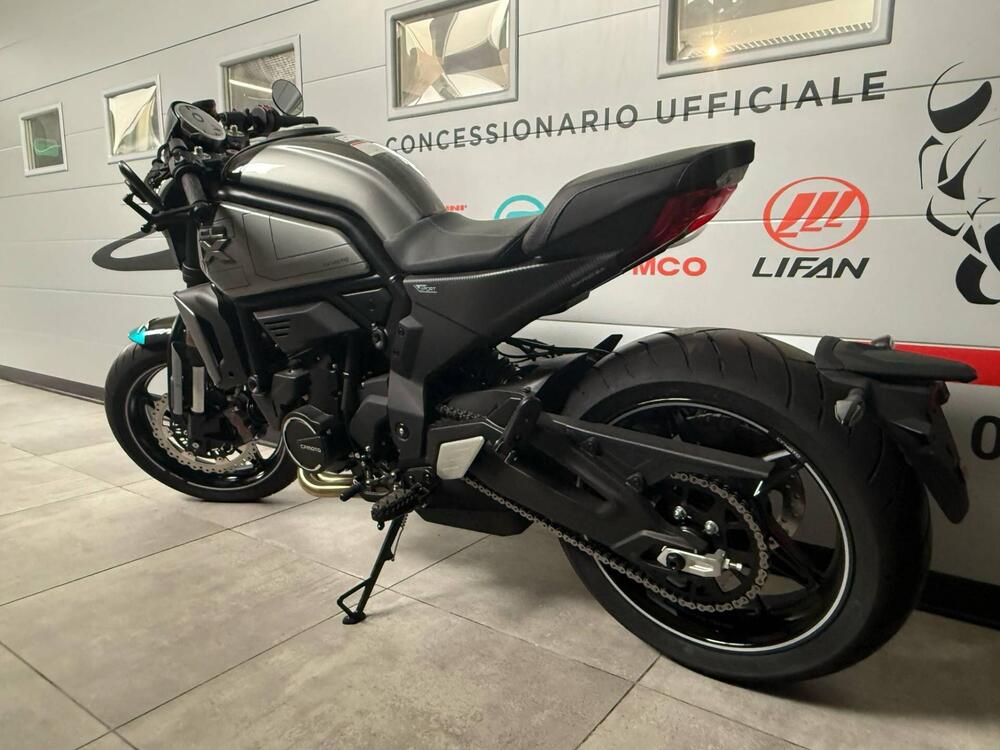 CFMOTO 700CL-X Sport (2022 - 25) (4)