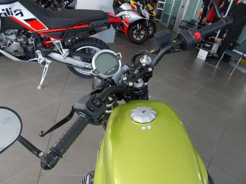 Moto Guzzi V7 Sport (2025 - 26) (4)
