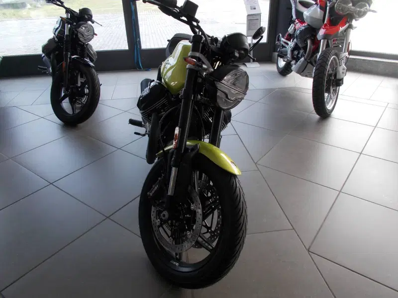 Moto Guzzi V7 Sport (2025 - 26) (5)